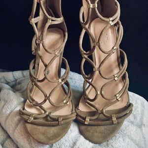 army green open toe heels, great condition!
